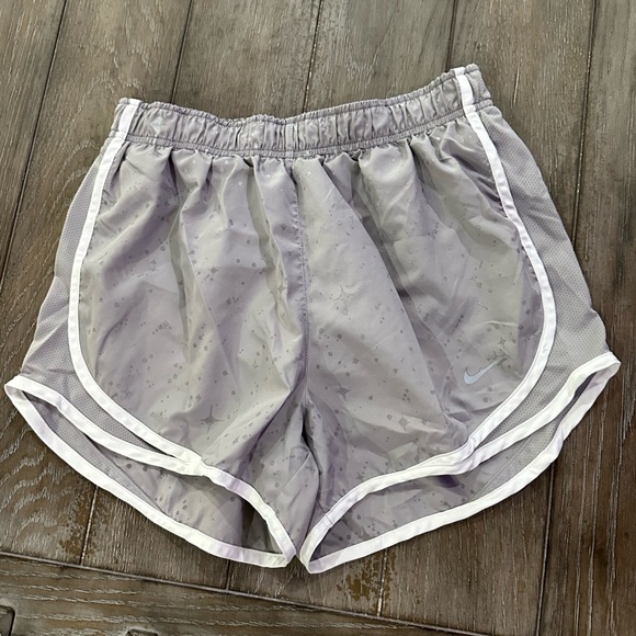 Nike Shorts - Picture 2 of 8